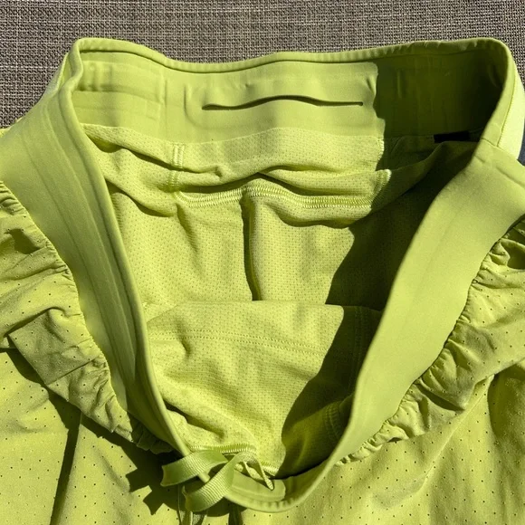 Lululemon Fast and Free short lined Wasabi. Mens size small - Picture 11 of 15